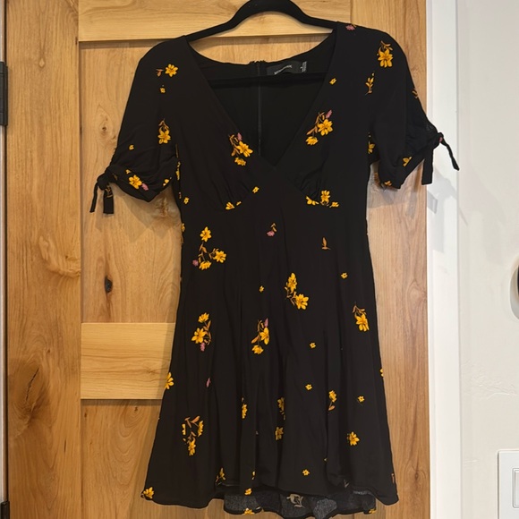 MINKPINK Dress - Picture 1 of 7